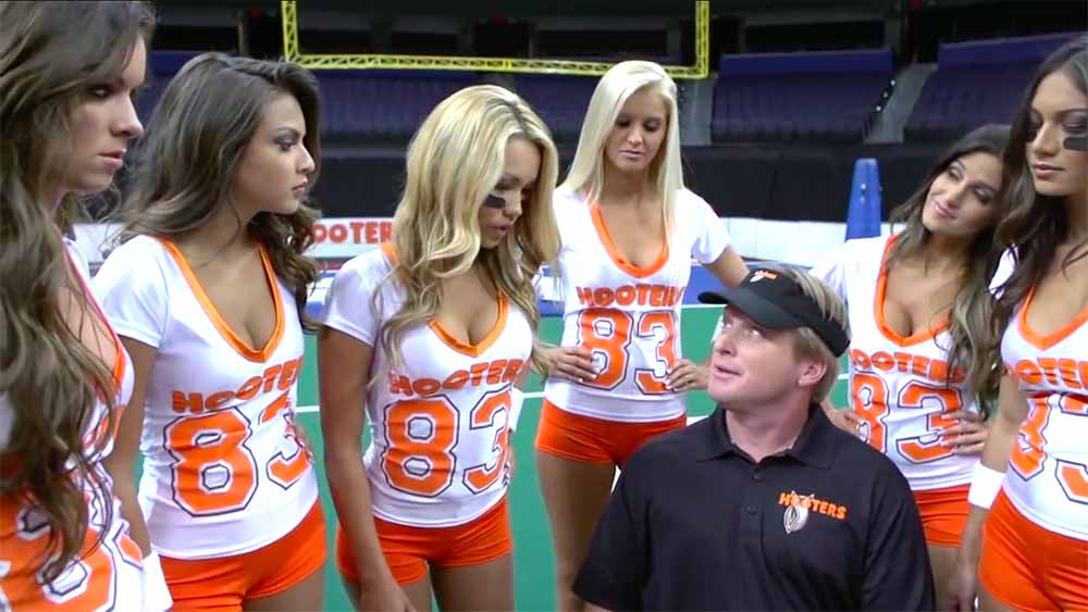 Hooters-Girl-And-Gruden.jpg